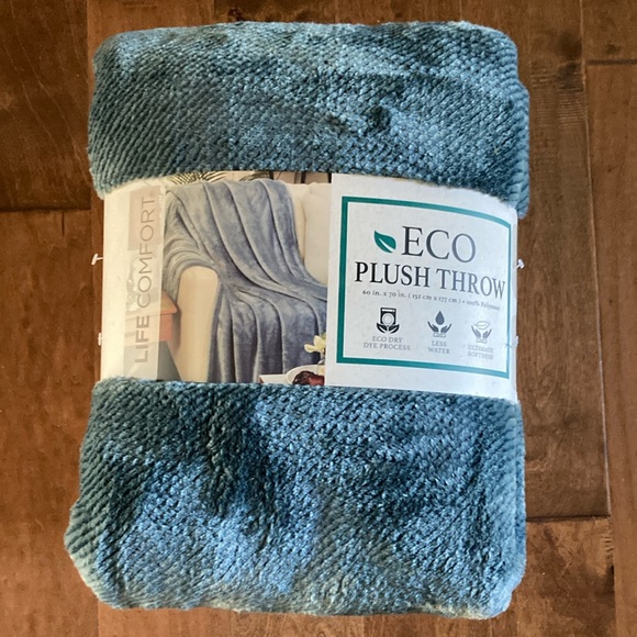 Life Comfort Other - Brand New Throw